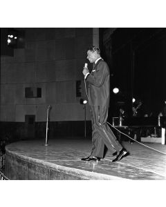 Jazz singer Nat King Cole, Seoul, 1963
